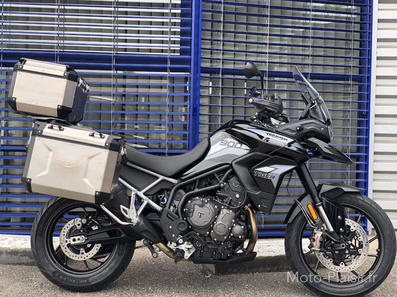 Triumph Tiger 900 GT Pro 2023 motorcycle rental